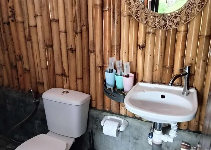 Chalet East