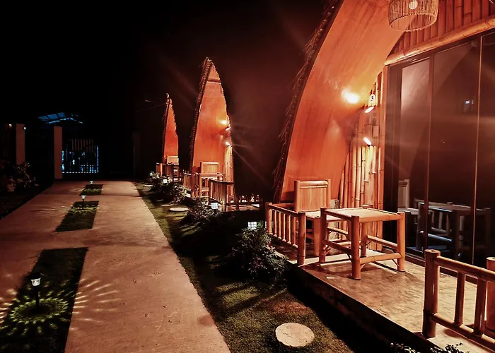 Chalet East *
