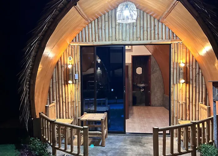 East Chalet Moalboal